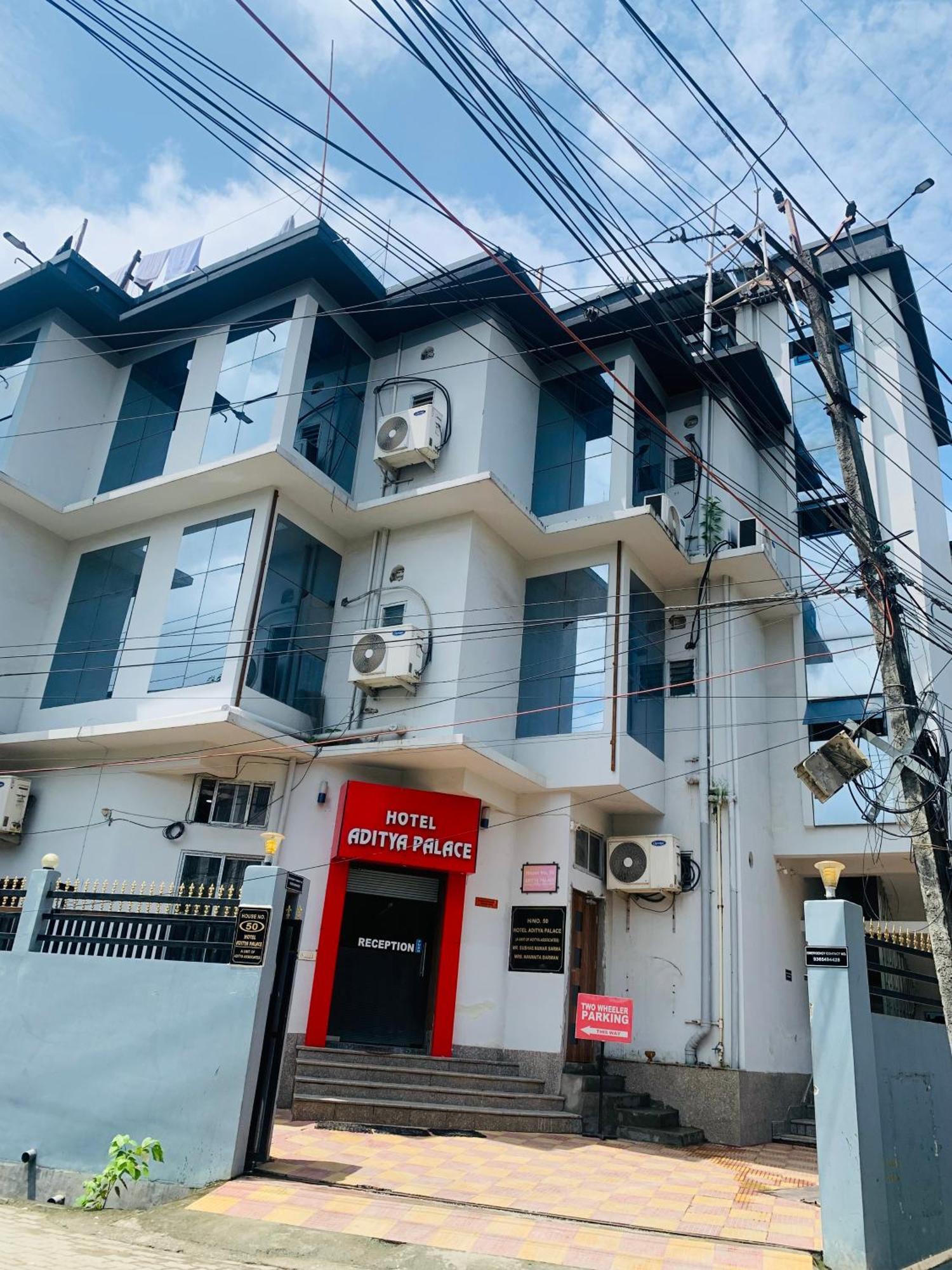 Hotel Aditya Palace Guwahati Exteriör bild